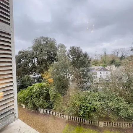 Beau T2 - Centre & Parking *