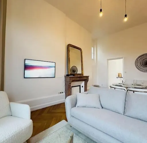 Appartement Beau T2 - Centre & Parking *