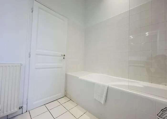 Beau T2 - Centre & Parking Appartement Tours