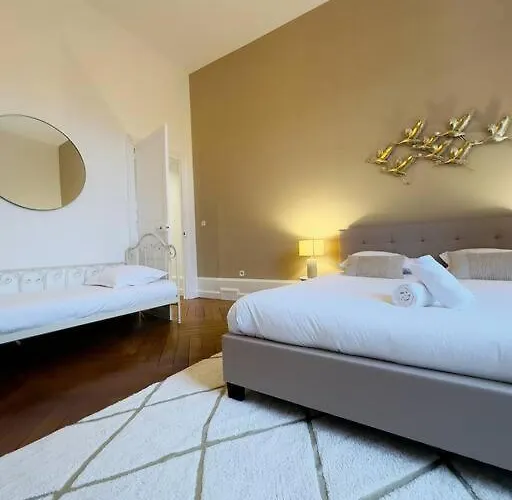 Beau T2 - Centre & Parking