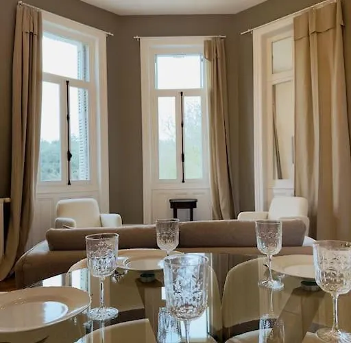 Beau T2 - Centre & Parking Tours